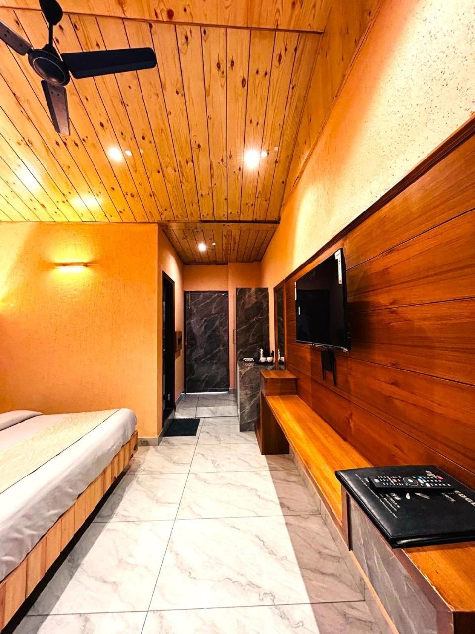 Living On The Edge A Luxury Stay Mussoorie Kültér fotó