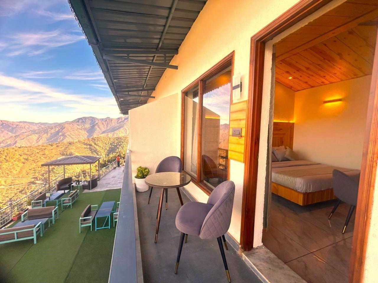 Living On The Edge A Luxury Stay Mussoorie Kültér fotó